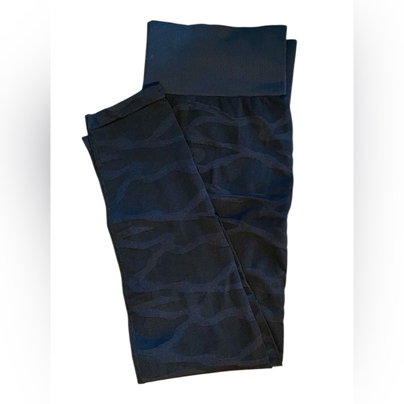 🟣Marika Black Nylon Patterned Leggings XL - Picture 1 of 4